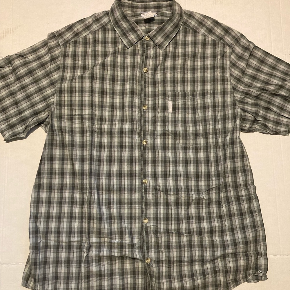 Columbia Gray Casual Button Down Shirt Lightweight
